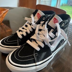 NEW Vans UNISEX White High-Top Sneakers skateboarding shoes